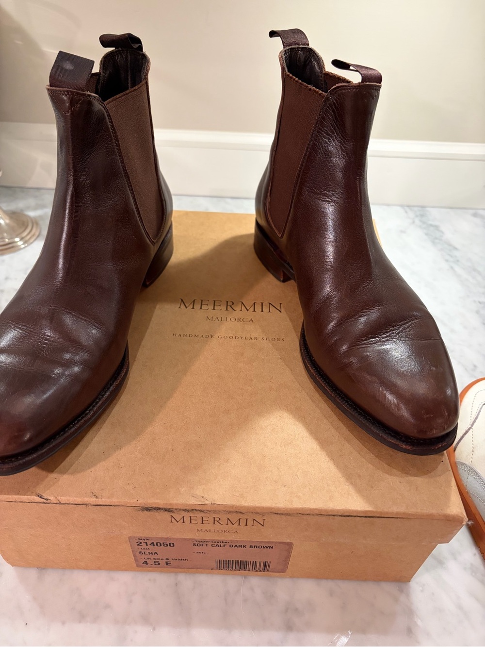Women's Meermin Dark Brown Leather Chelsea  Boot Size 6.5 US